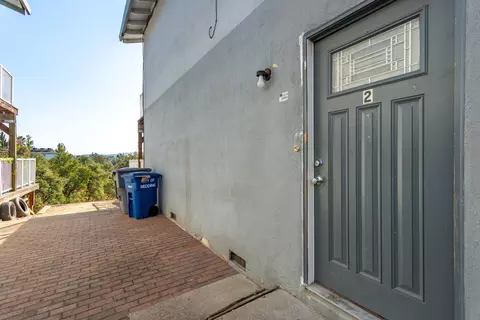 Exterior - 410 Buckeye, Redding, CA 96003 photo 4 of 5