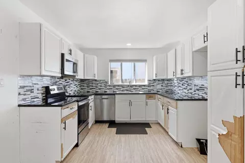 Kitchen - 2300 Jonquil Way, Redding, CA 96002 photo 1 of 3