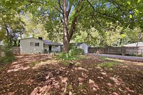 Exterior - 705 Loma St, Redding, CA 96003 photo 6 of 6
