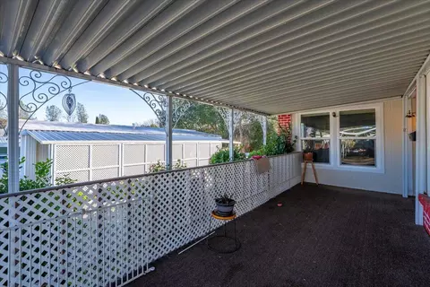 459 Red Cedar Dr, Redding, CA 96003 photo 2