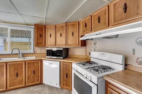 459 Red Cedar Dr, Redding, CA 96003 photo 9