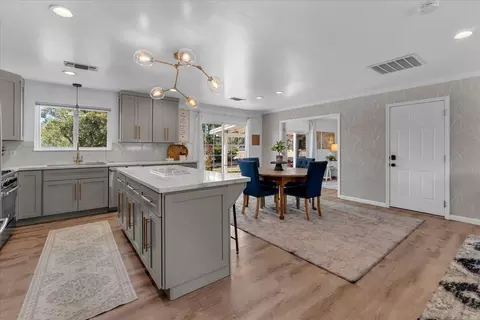 Kitchen - 11550 Ridgewood Rd, Redding, CA 96003 photo 6 of 6