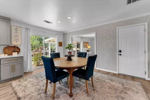 Dining - 11550 Ridgewood Rd, Redding, CA 96003 photo 1 of 1