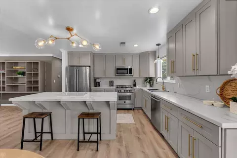 Kitchen - 11550 Ridgewood Rd, Redding, CA 96003 photo 2 of 6