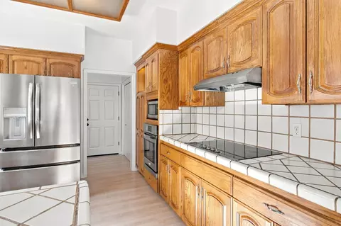 Kitchen - 3154 Riesling Path, Redding, CA 96001 photo 2 of 3