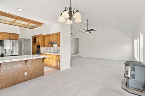 Living - 3154 Riesling Path, Redding, CA 96001 photo 5 of 5