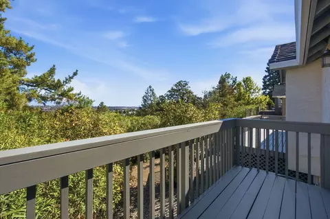 Exterior - 3154 Riesling Path, Redding, CA 96001 photo 4 of 14