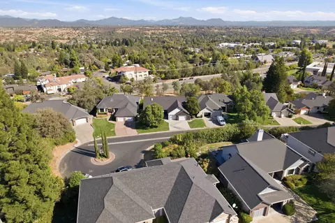 View/Area - 3154 Riesling Path, Redding, CA 96001 photo 2 of 5