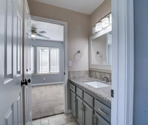 Bath - 513 Chancellor Blvd, Redding, CA 96003 photo 1 of 6