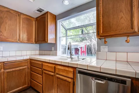 Kitchen - 513 Chancellor Blvd, Redding, CA 96003 photo 2 of 4