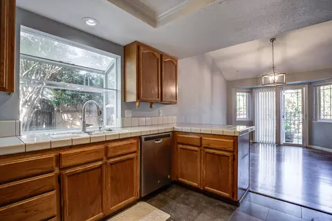 Kitchen - 513 Chancellor Blvd, Redding, CA 96003 photo 4 of 4