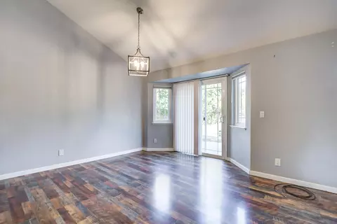 Living - 513 Chancellor Blvd, Redding, CA 96003 photo 4 of 6