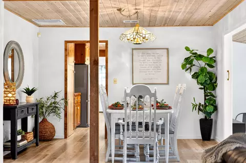 Dining - 7399 Dilley Ln, Redding, CA 96002 photo 4 of 5