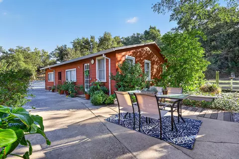 Exterior - 7399 Dilley Ln, Redding, CA 96002 photo 16 of 37