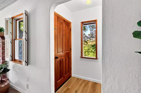 Entry Way - 7399 Dilley Ln, Redding, CA 96002 photo 1 of 3