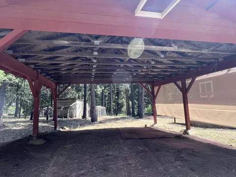 Exterior - 14966 Phillips Rd, Oak Run, CA 96069 photo 5 of 9