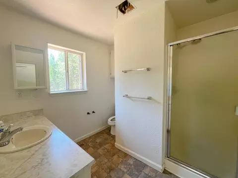 Bath - 14966 Phillips Rd, Oak Run, CA 96069 photo 2 of 2