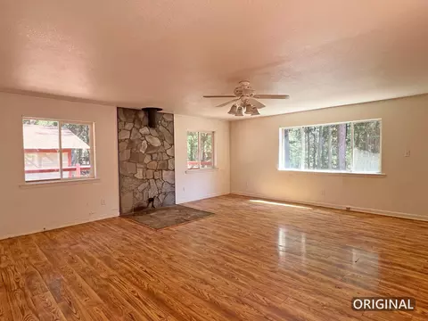 Living - 14966 Phillips Rd, Oak Run, CA 96069 photo 3 of 4