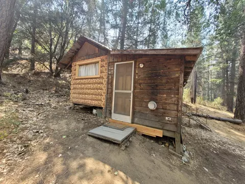 Exterior - 3221 Goose Ranch Rd, Lewiston, CA 96052 photo 9 of 10