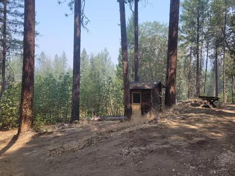 Exterior - 3221 Goose Ranch Rd, Lewiston, CA 96052 photo 5 of 10
