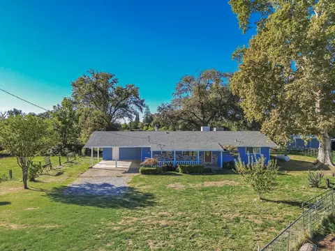 20207 Gas Point Rd, Cottonwood, CA 96022