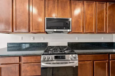 Kitchen - 3849 Palm Springs Dr, Redding, CA 96002 photo 4 of 4