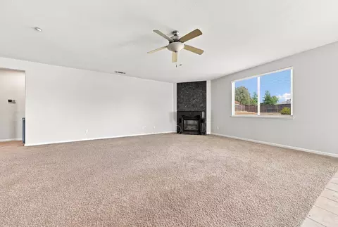 Living - 3849 Palm Springs Dr, Redding, CA 96002 photo 3 of 6