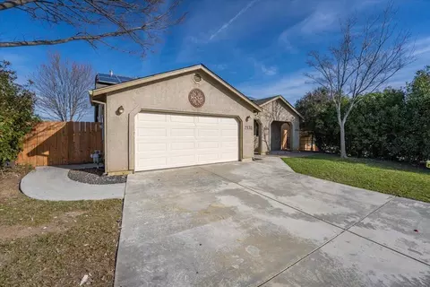 2132 Reta Way, Red Bluff, CA 96080
