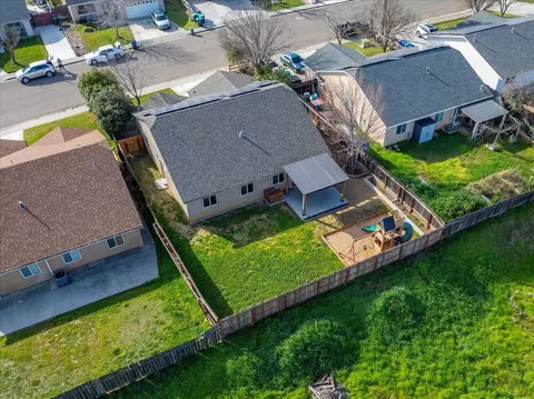 View/Area - 2132 Reta Way, Red Bluff, CA 96080 photo 2 of 3