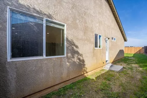 Exterior - 2132 Reta Way, Red Bluff, CA 96080 photo 15 of 16