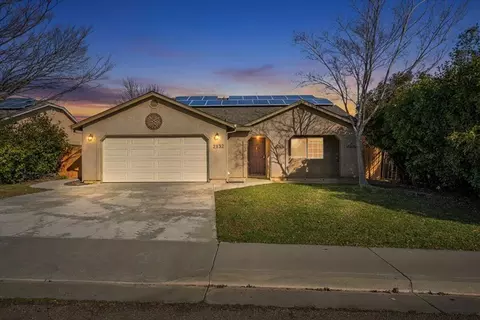 Exterior - 2132 Reta Way, Red Bluff, CA 96080 photo 2 of 16