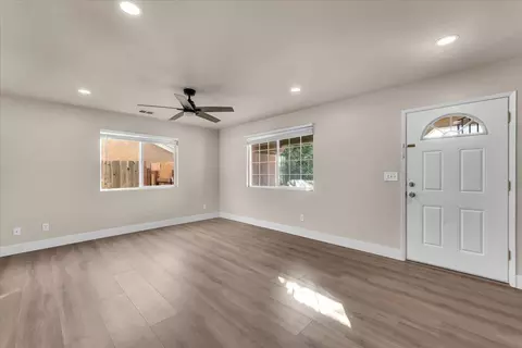 Living - 2132 Reta Way, Red Bluff, CA 96080 photo 3 of 6