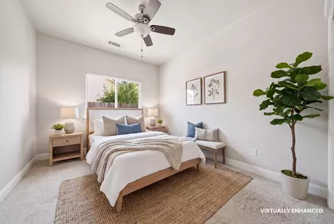 Bedroom - 1318 Bonhurst Dr, Redding, CA 96003 photo 6 of 8