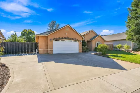 Exterior - 1318 Bonhurst Dr, Redding, CA 96003 photo 11 of 11