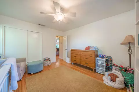 Bedroom - 3415 Sunset Dr, Redding, CA 96001 photo 4 of 5