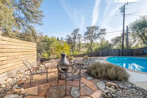 Exterior - 3415 Sunset Dr, Redding, CA 96001 photo 8 of 8