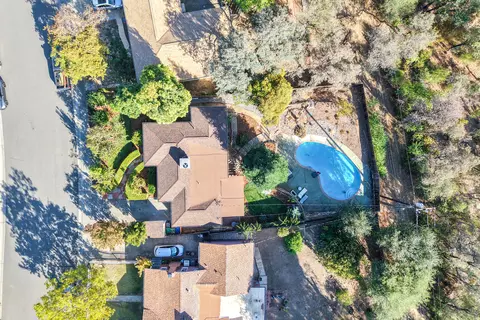 View/Area - 3415 Sunset Dr, Redding, CA 96001 photo 1 of 2