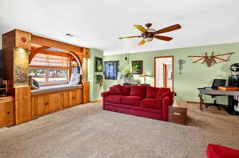 Living - 21019 Old Alturas Rd, Redding, CA 96003 photo 2 of 7