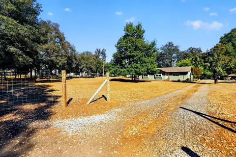 Exterior - 21019 Old Alturas Rd, Redding, CA 96003 photo 14 of 16