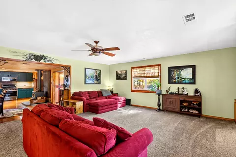 Living - 21019 Old Alturas Rd, Redding, CA 96003 photo 4 of 7