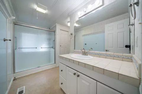 4587 Underwood Dr, Redding, CA 96003 photo 25