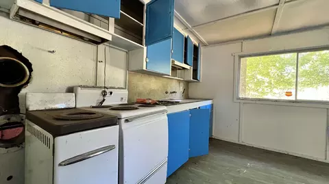 Kitchen - 431 Mad River Rd, Mad River, CA 95552 photo 1 of 1