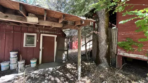 Exterior - 431 Mad River Rd, Mad River, CA 95552 photo 9 of 14