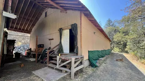 Exterior - 431 Mad River Rd, Mad River, CA 95552 photo 6 of 14