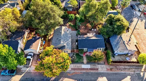 View/Area - 12591261 Magnolia Ave, Redding, CA 96001 photo 3 of 3