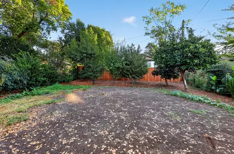 Exterior - 12591261 Magnolia Ave, Redding, CA 96001 photo 6 of 16