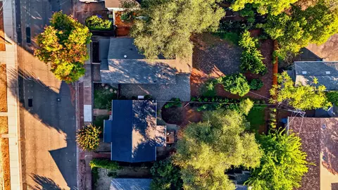 View/Area - 12591261 Magnolia Ave, Redding, CA 96001 photo 1 of 3