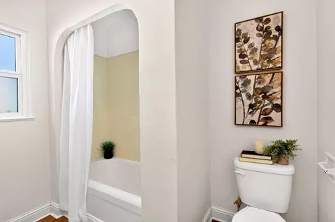 Bath - 12591261 Magnolia Ave, Redding, CA 96001 photo 3 of 3