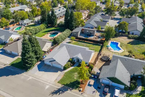View/Area - 19459 Posey, Redding, CA 96003 photo 5 of 10