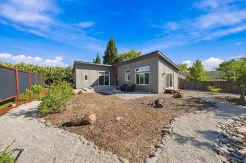 Exterior - 19459 Posey, Redding, CA 96003 photo 13 of 21